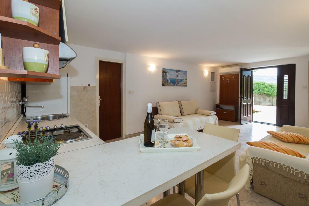 Beach Apartment M & B Poljana  Ngoại thất bức ảnh