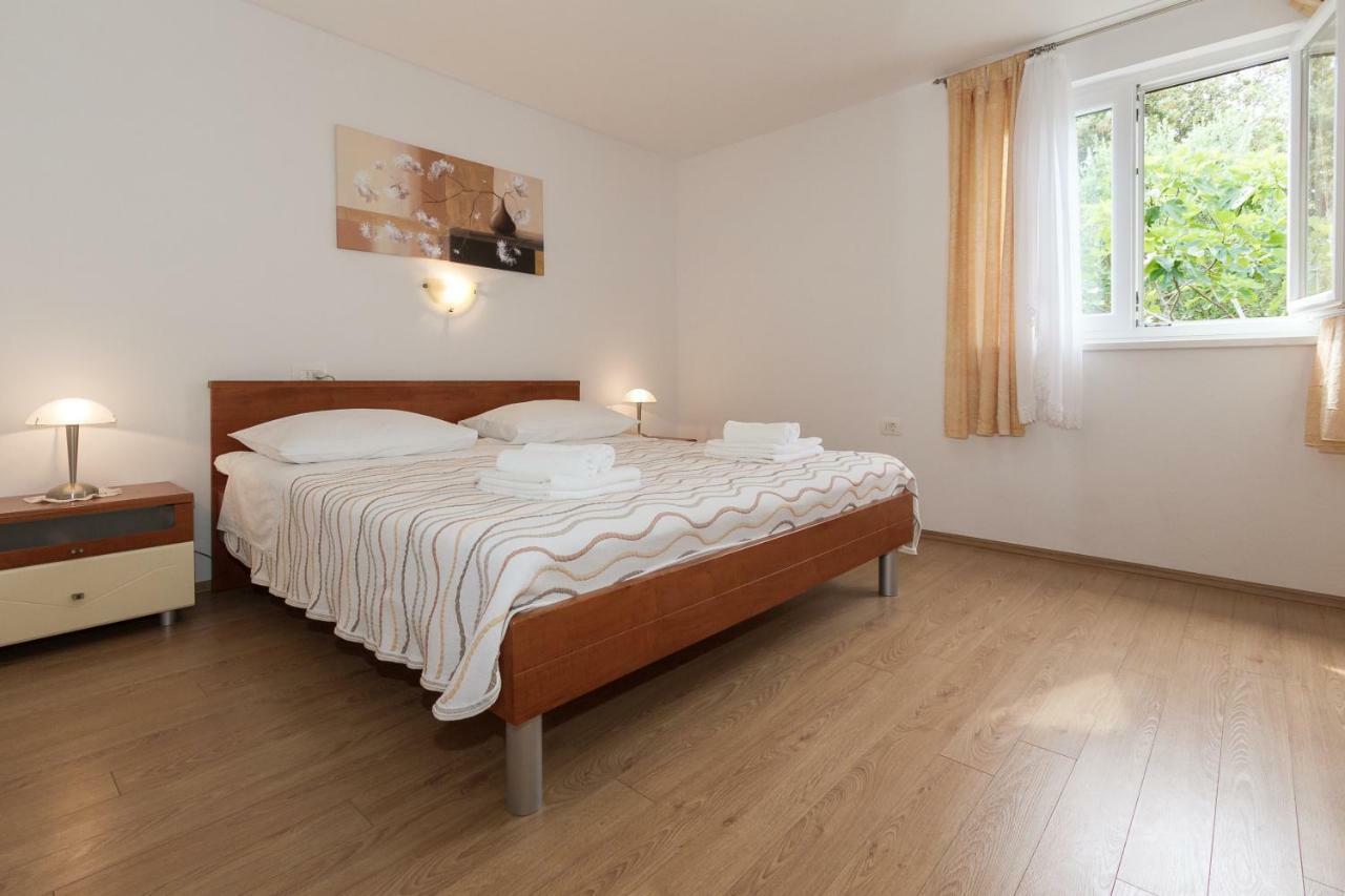 Beach Apartment M & B Poljana  Ngoại thất bức ảnh
